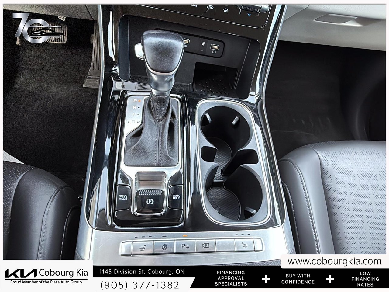 2022 Kia Carnival EX-22