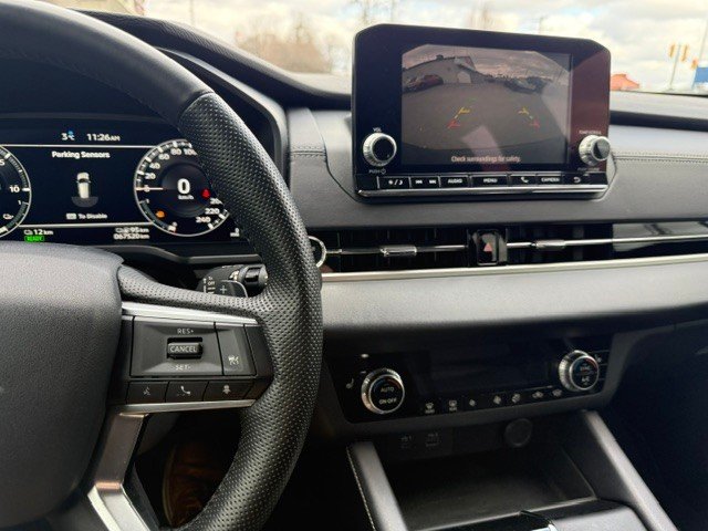 2024 Mitsubishi Outlander Plug-In Hybrid ES-9
