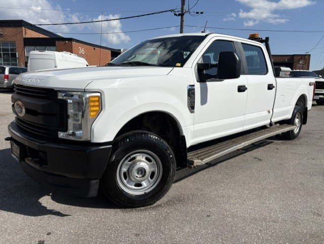 2017 Ford F-350 Super Duty Pickup Truck Automatic