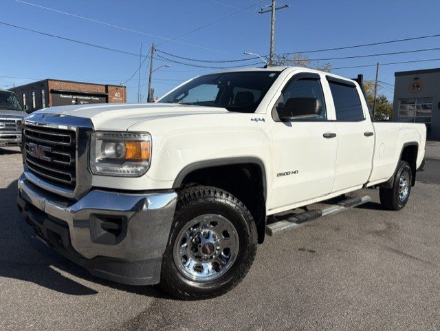 2016 GMC Sierra 2500HD Pickup Truck Four-Wheel Drive Automatic