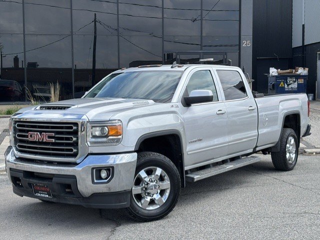 2018 GMC Sierra 2500HD Pickup Truck Four-Wheel Drive Automatic