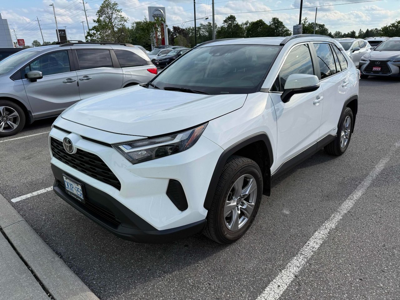 White 2025 Toyota RAV4 Hybrid XLE AWD SUV / Crossover All-Wheel Drive Automatic