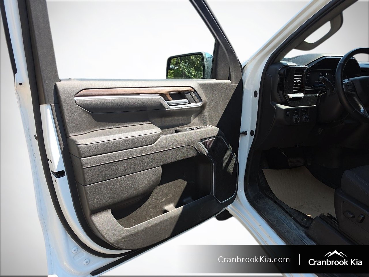 2025 Chevrolet Silverado 1500 LT-9
