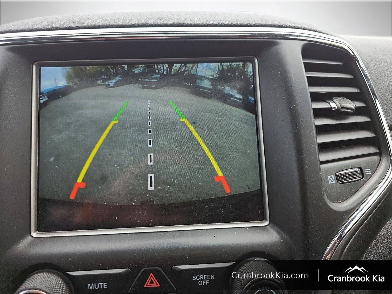 2018 Jeep GRAND CHEROKEE LIMITED-17