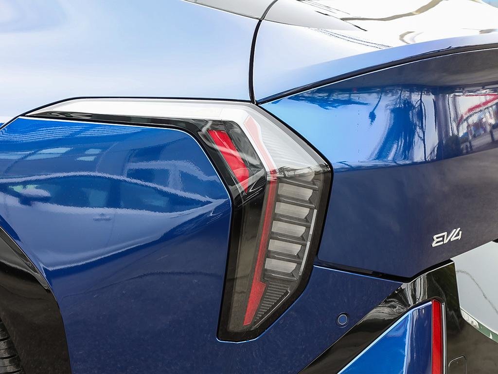 2026 Kia EV4 GT-Line-10