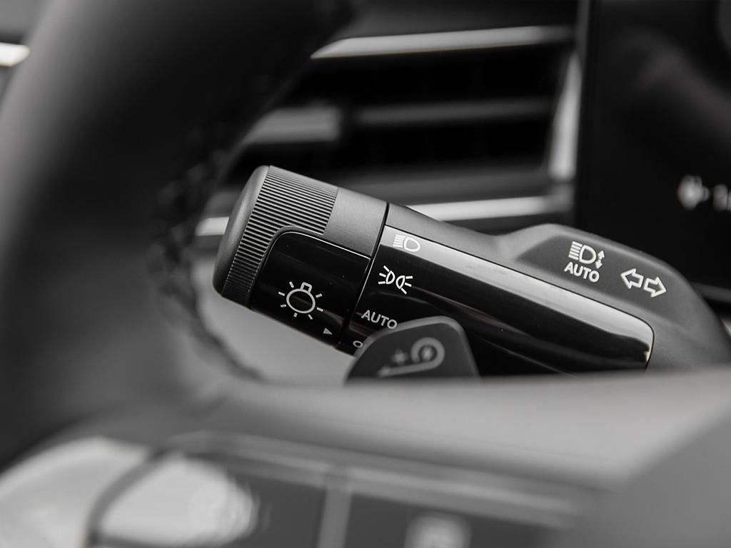 2026 Kia EV9 Land AWD w/ GT-Line-24