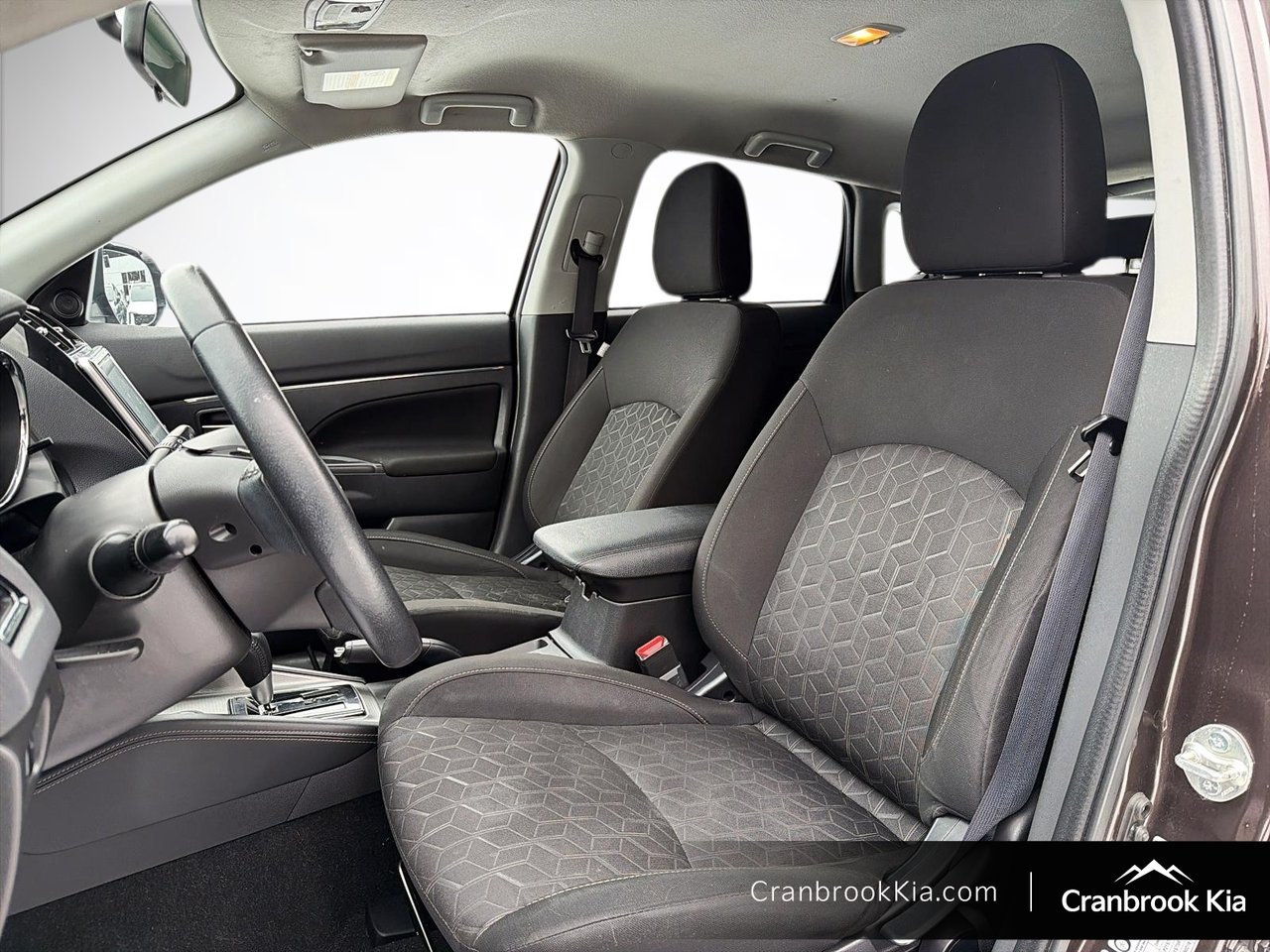 2020 Mitsubishi RVR SE-8