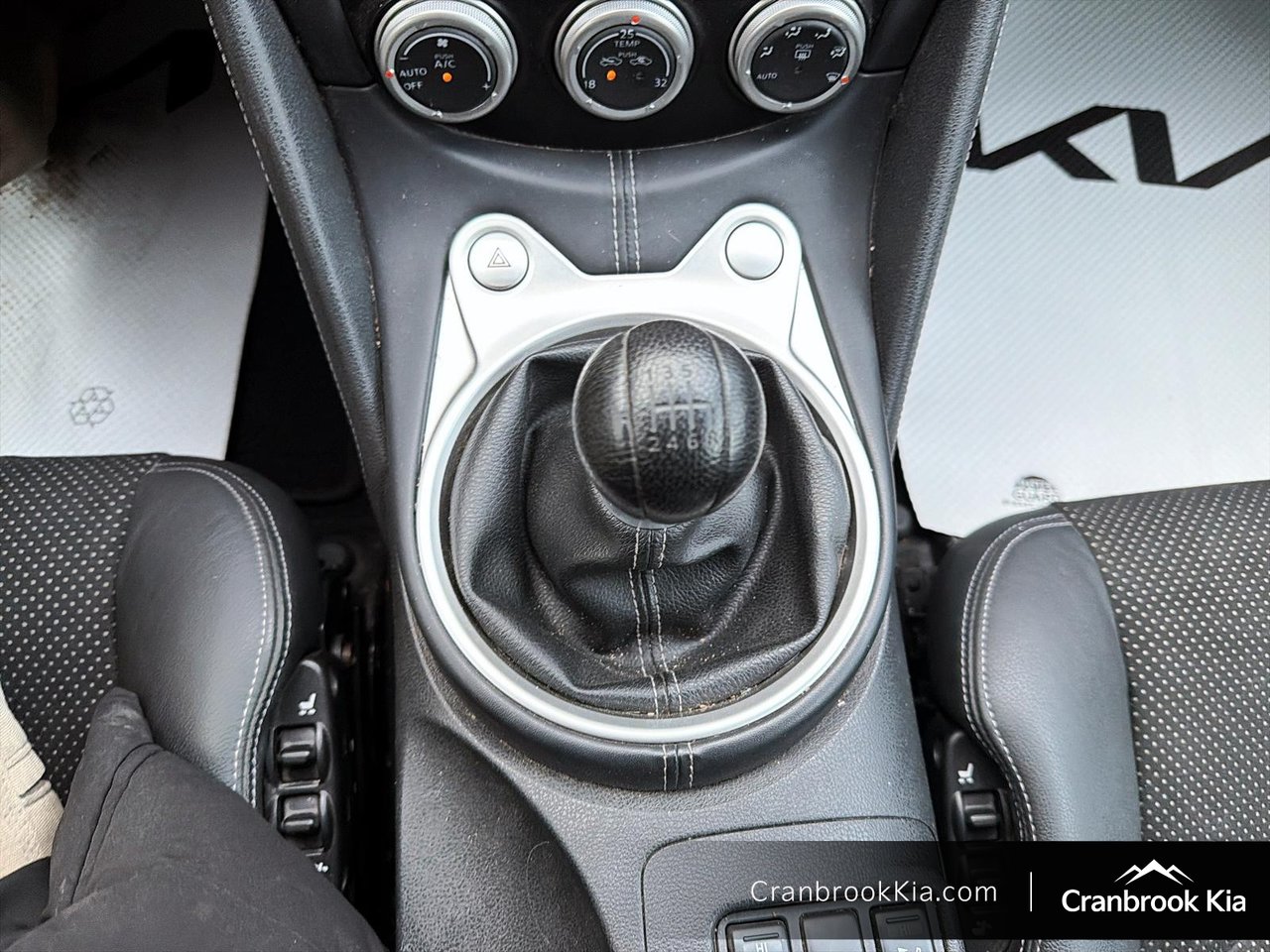 2009 Nissan 370Z BASE-14