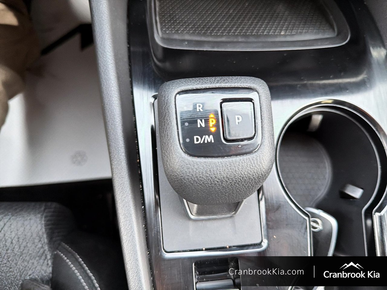 2025 Nissan ROGUE SV MOONROOF-14