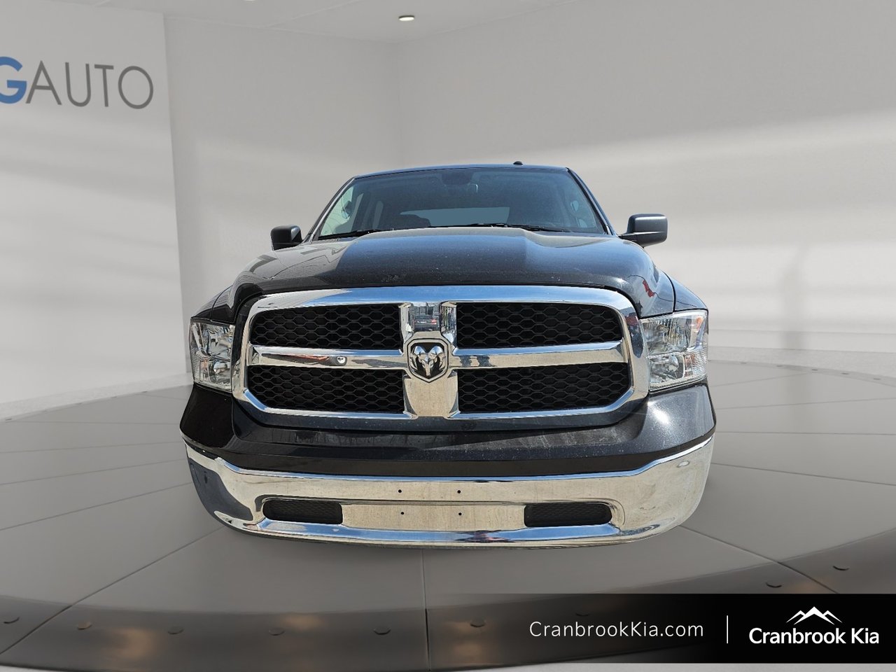 2023 Ram 1500 CLASSIC SLT-1
