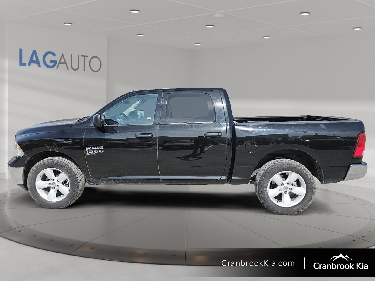 2023 Ram 1500 CLASSIC SLT-4