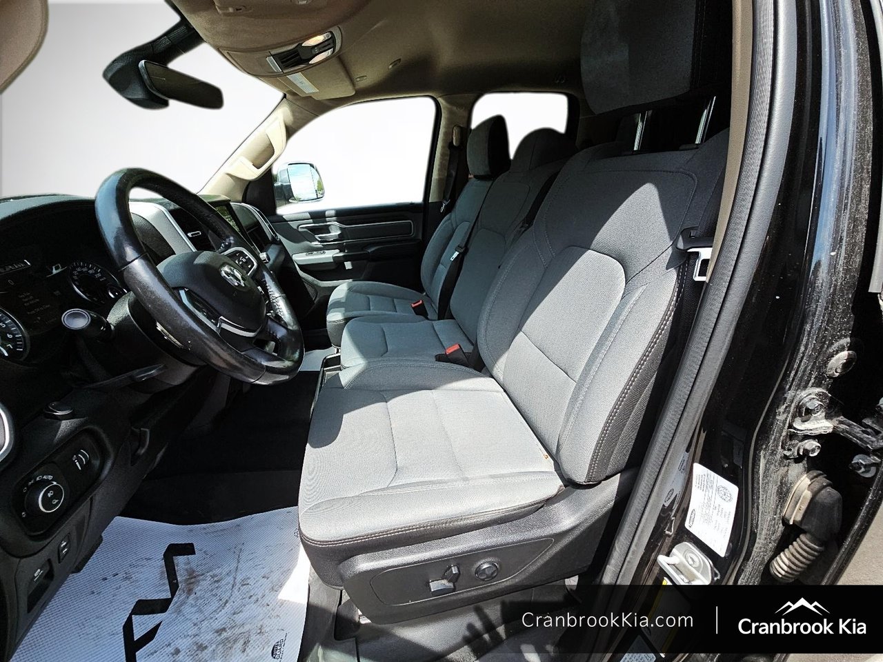 2020 Ram 1500 BIG HORN-8