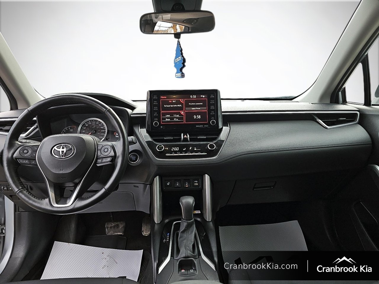 2022 Toyota COROLLA CROSS BASE-9