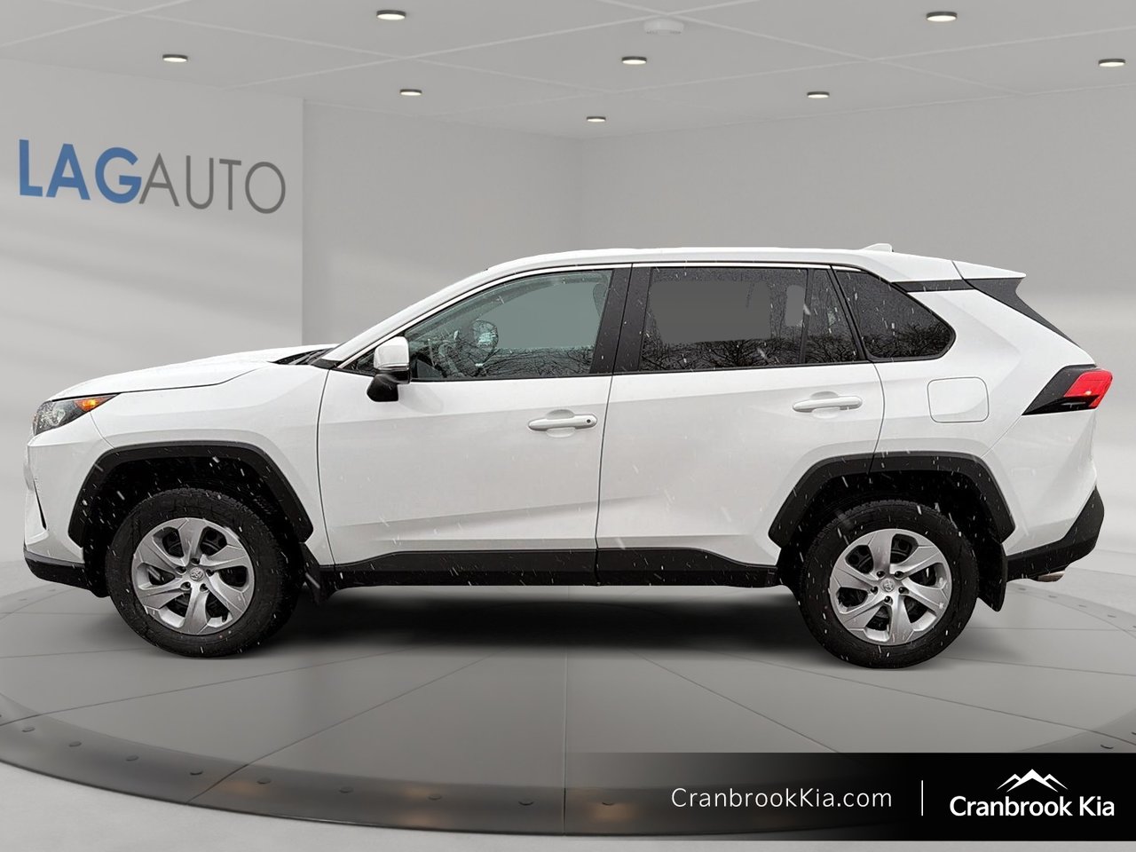 2024 Toyota RAV4 LE-4