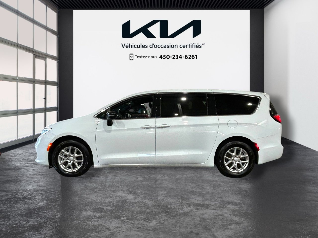 2025 Chrysler Pacifica