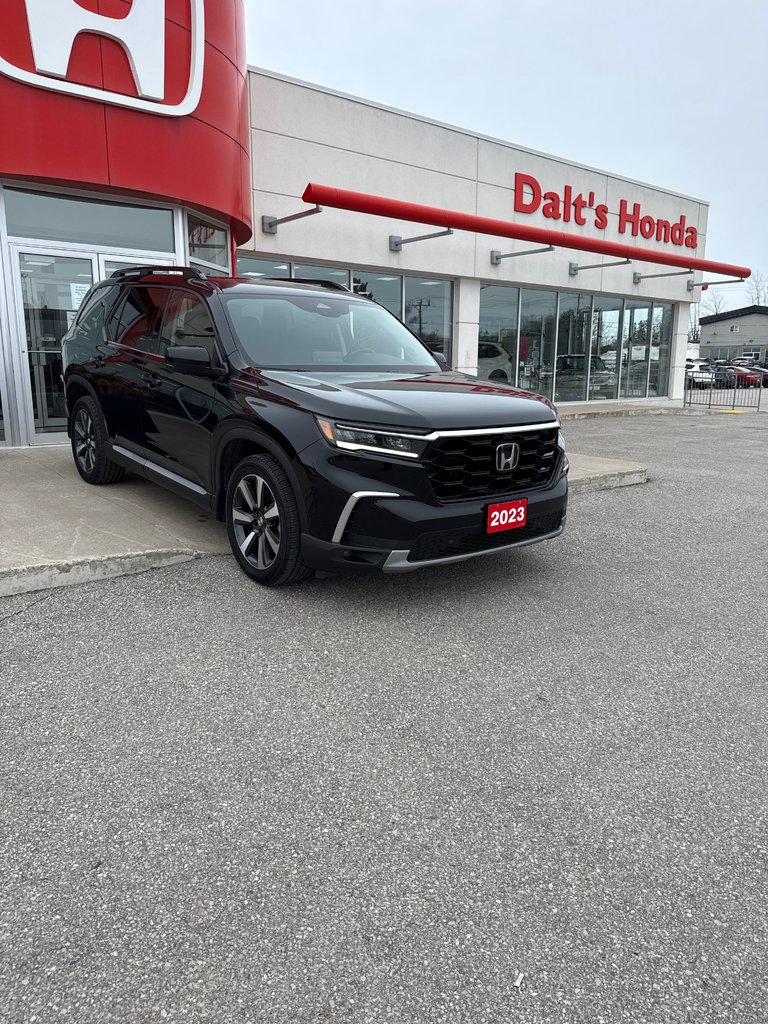 2023 Honda Pilot Touring AWD