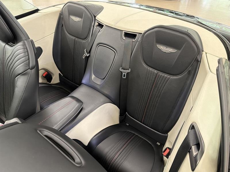 2019 Aston Martin DB11 V8 Volante-14
