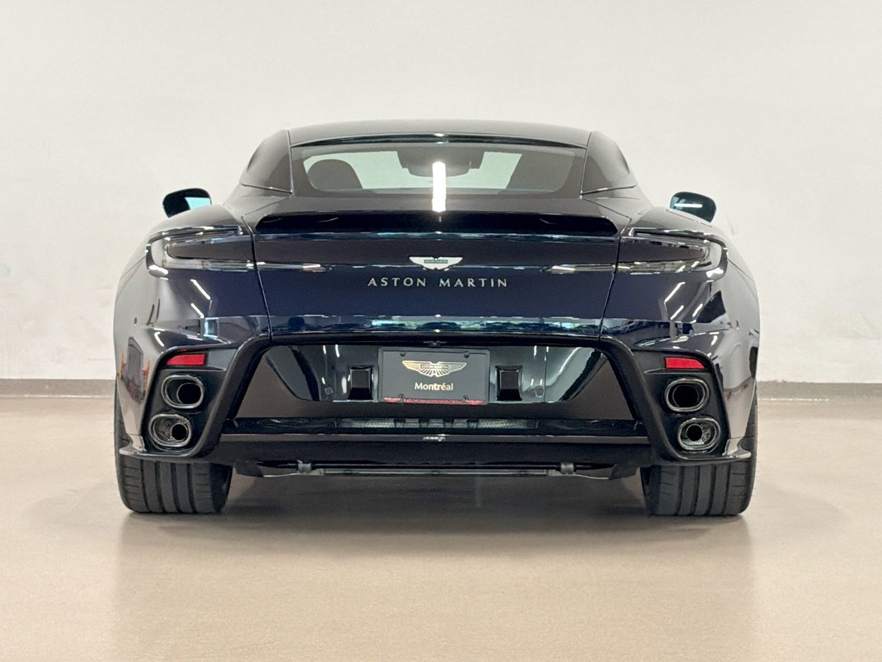 2026 Aston Martin DB12 V8 S Coupe-12