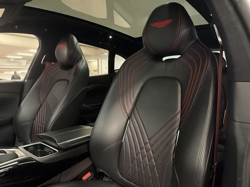 2021 Aston Martin DBX-7