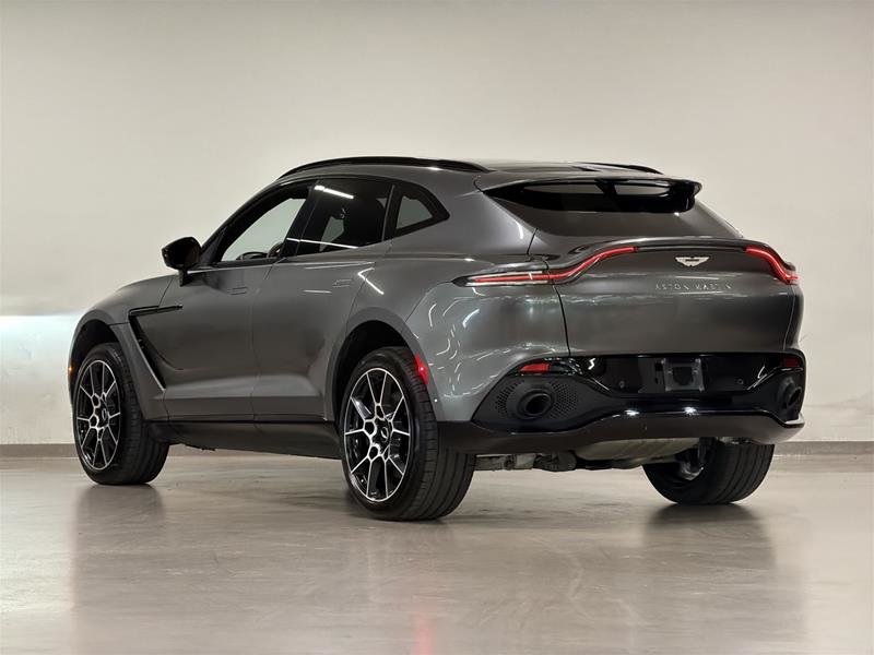 2021 Aston Martin DBX-5