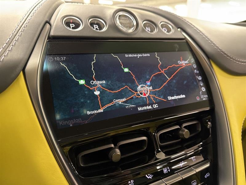 2023 Aston Martin DBX-12