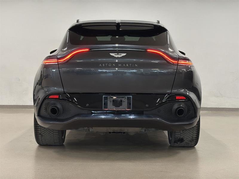 2023 Aston Martin DBX-5