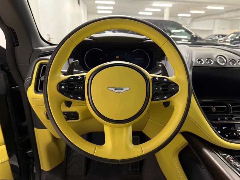 2023 Aston Martin DBX-10