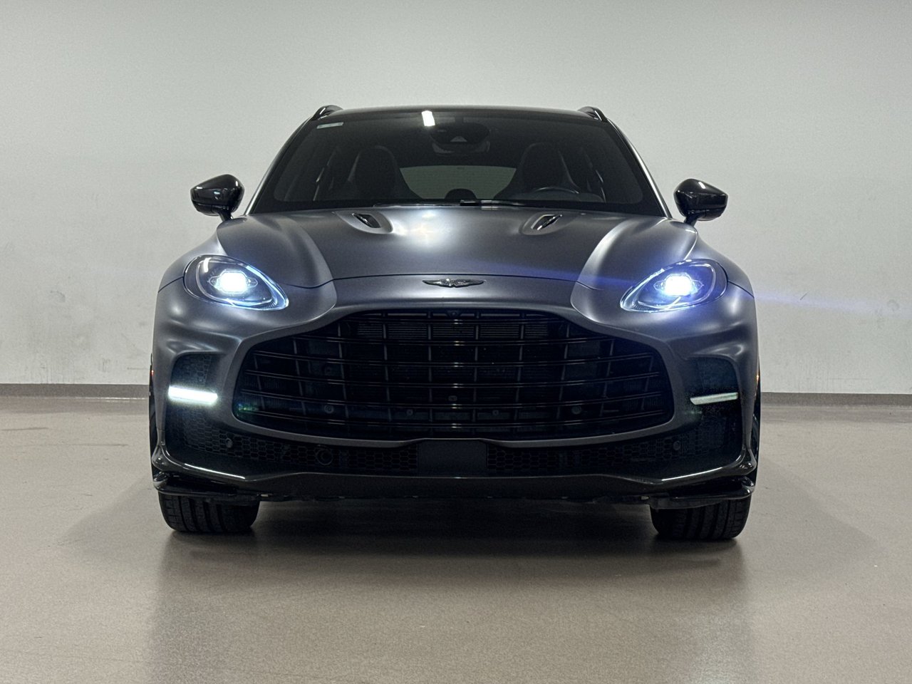 2023 Aston Martin DBX707 707-9