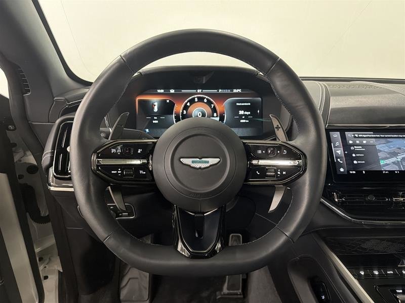 Aston Martin DBX707 707 2025-11