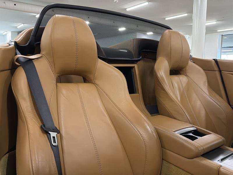2013 Aston Martin V8 Vantage Roadster Sportshift-16