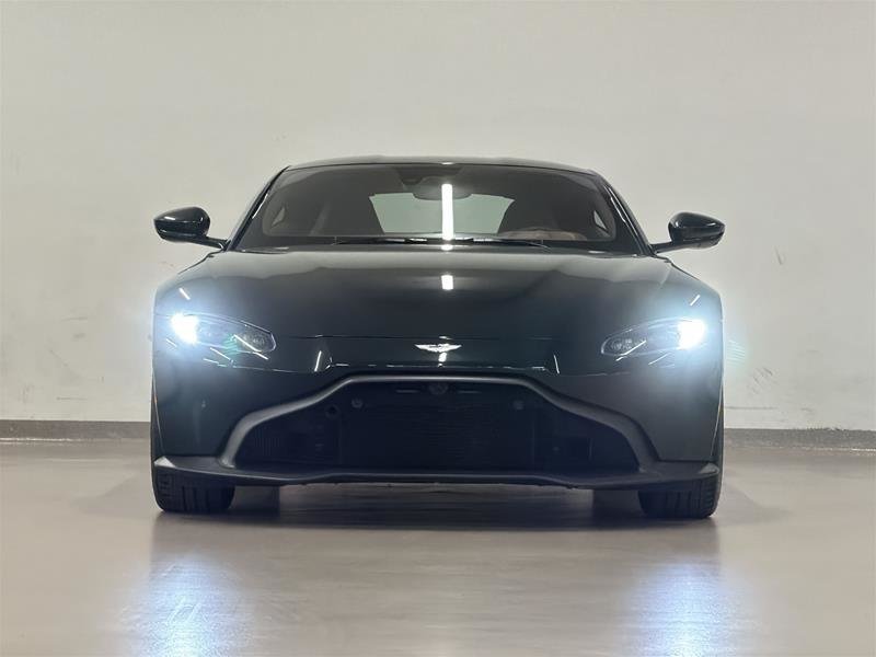 Aston Martin Vantage (2)  2020-1
