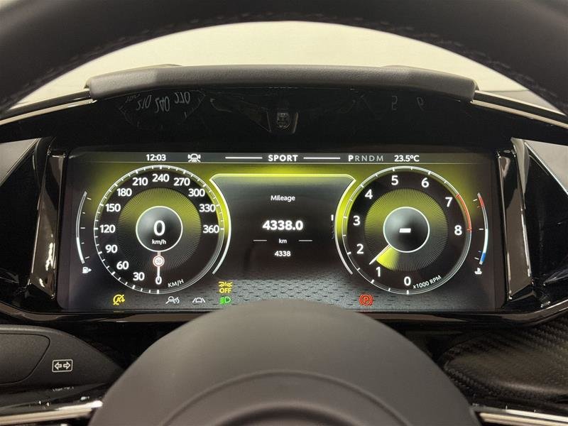 Aston Martin Vantage Roadster 2026-8