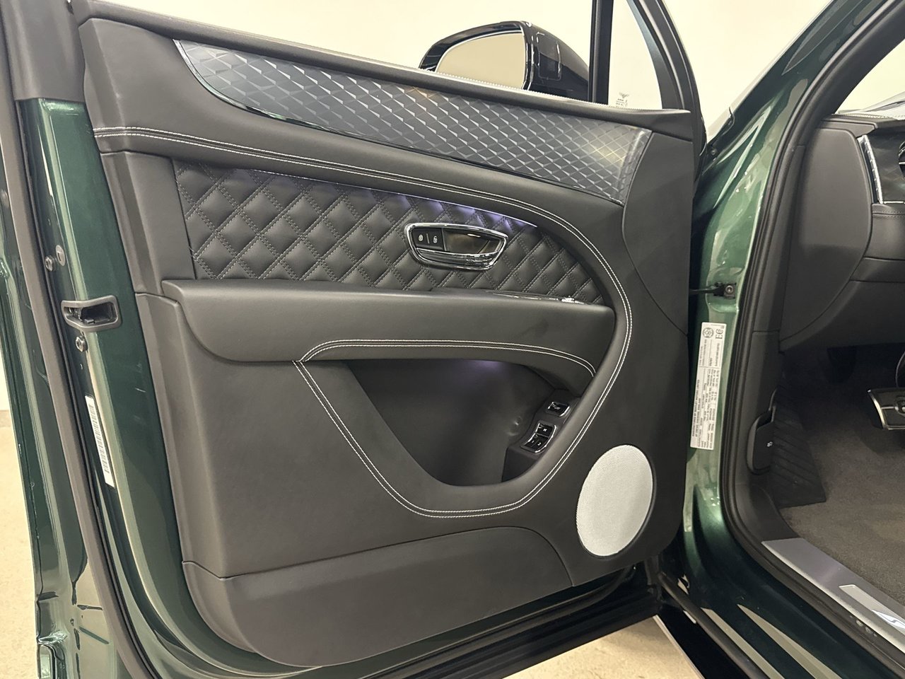 2024 Bentley Bentayga S V8-14