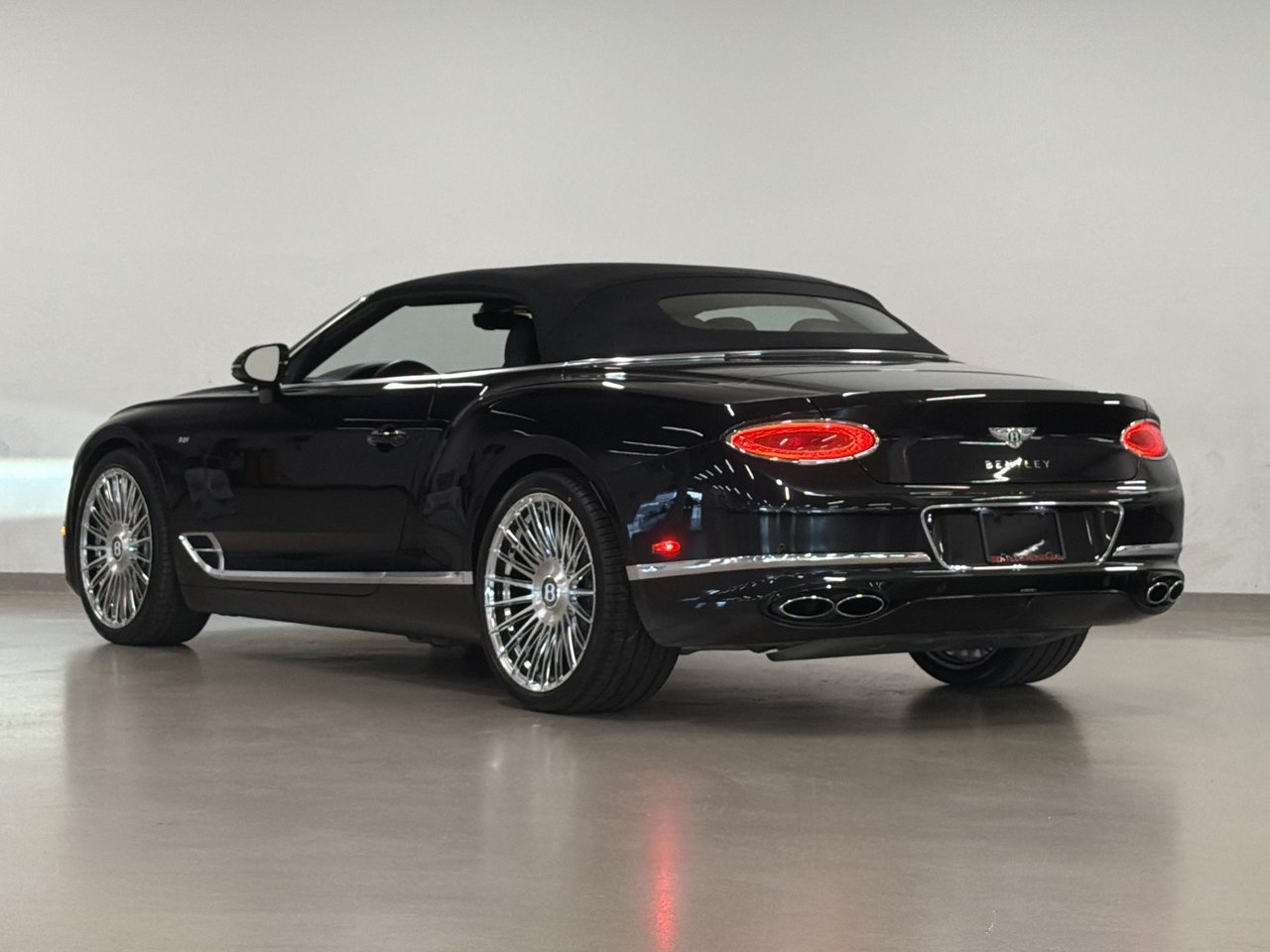 Bentley Continental GT Convertible V8 2020-13