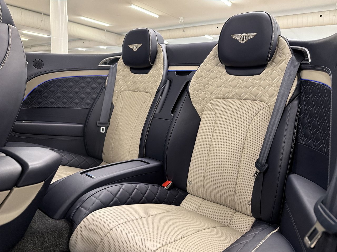 Bentley Continental GT Convertible Azure 2023-22