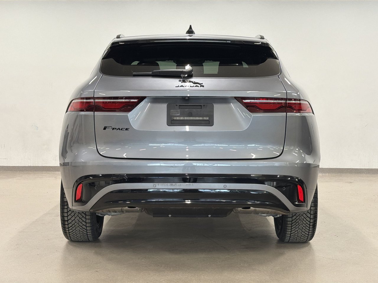 2023 Jaguar F-PACE P250 R-DYNAMIC S-12