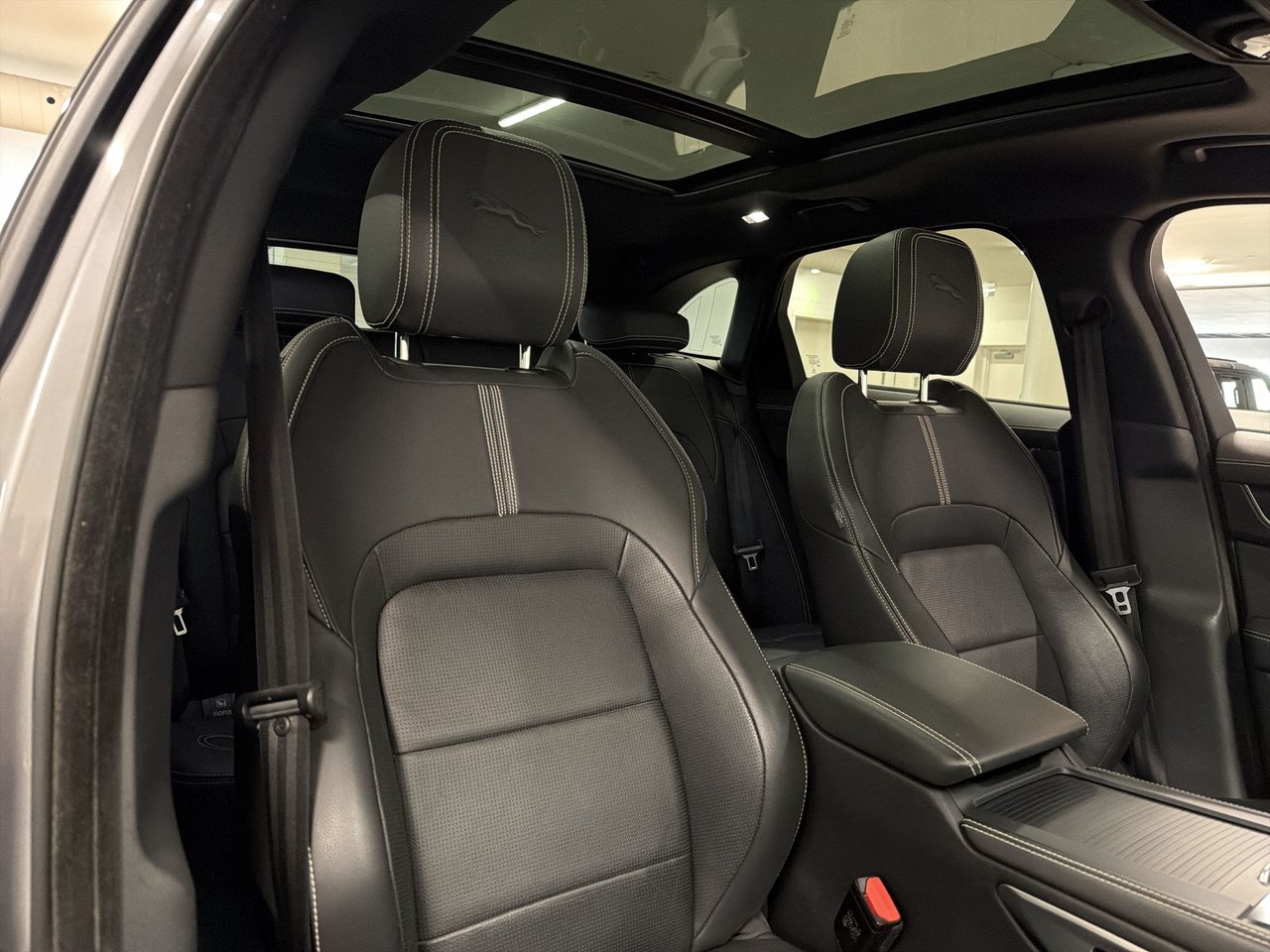 2023 Jaguar F-PACE P250 R-DYNAMIC S-24