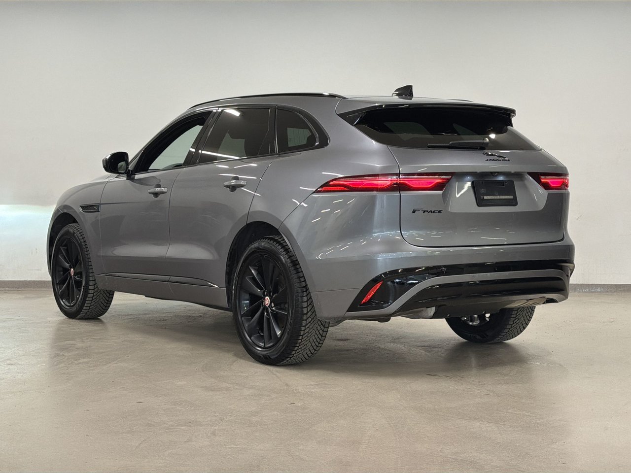 2023 Jaguar F-PACE P250 R-DYNAMIC S-13