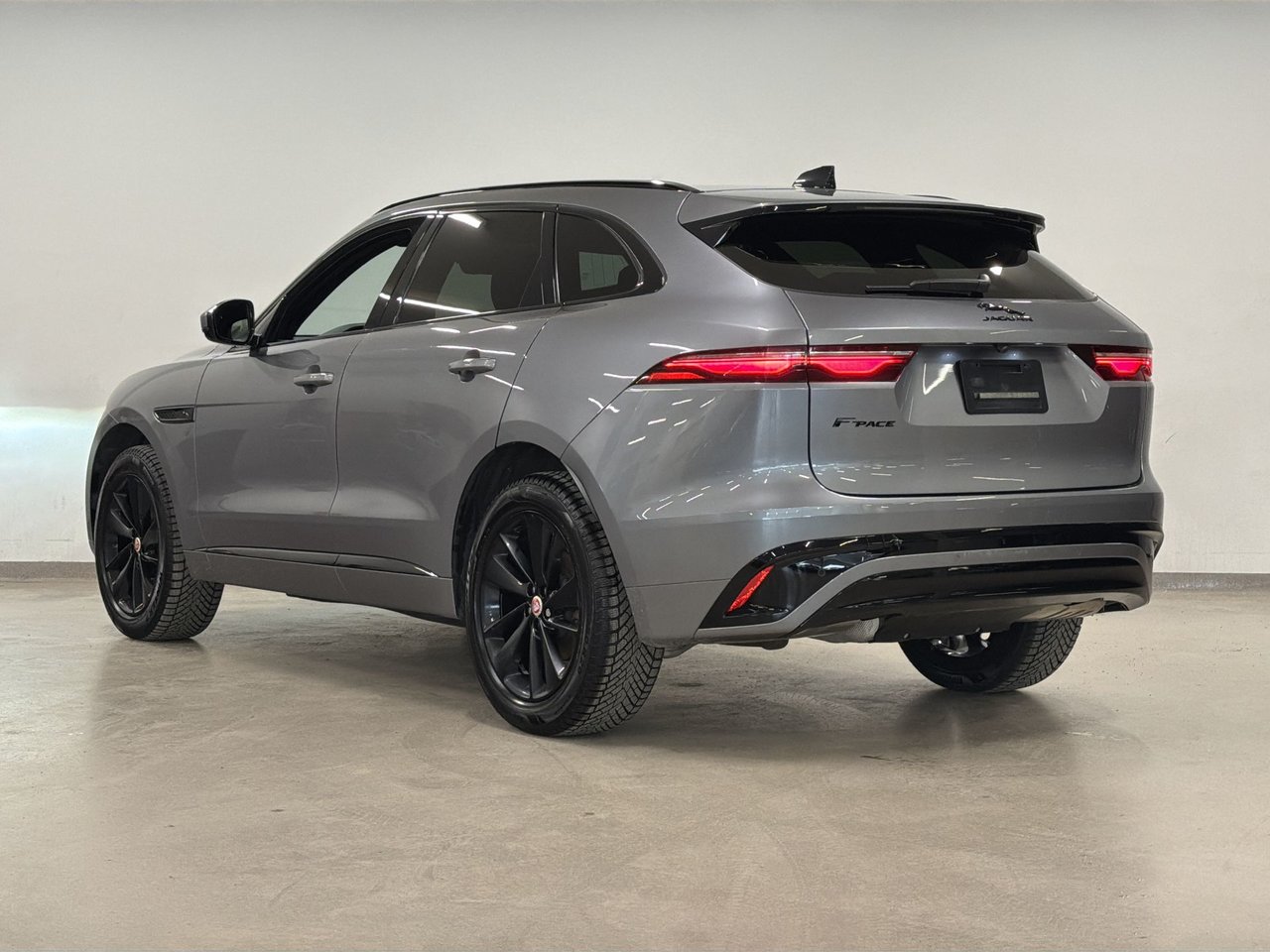 2023 Jaguar F-PACE P250 R-DYNAMIC S-5