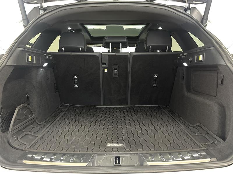 Jaguar F-PACE P250 R-DYNAMIC S 2024-14