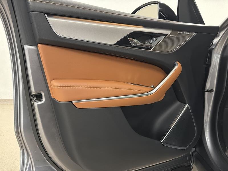 2024 Jaguar F-PACE P250 R-DYNAMIC S-6