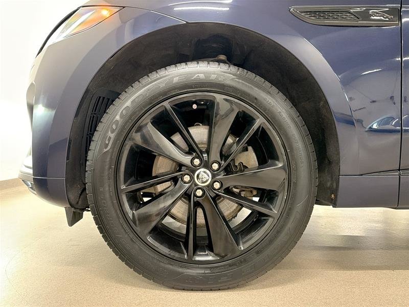 2024 Jaguar F-PACE P250 R-DYNAMIC S-19