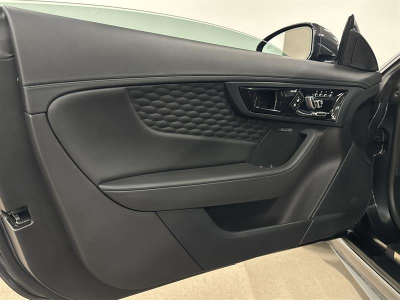 Jaguar F-Type Coupe P450 75 AWD 2024-6