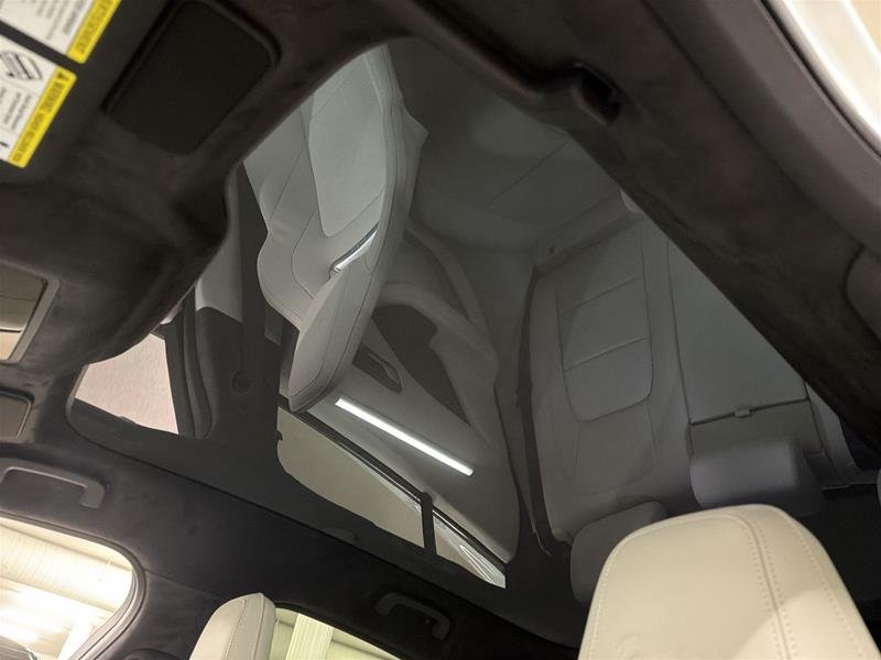 2024 Jaguar I-PACE R-Dynamic HSE (2)-13