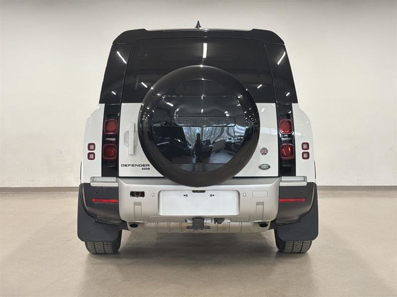 Land Rover Defender 130 P400 SE (2) 2023-4