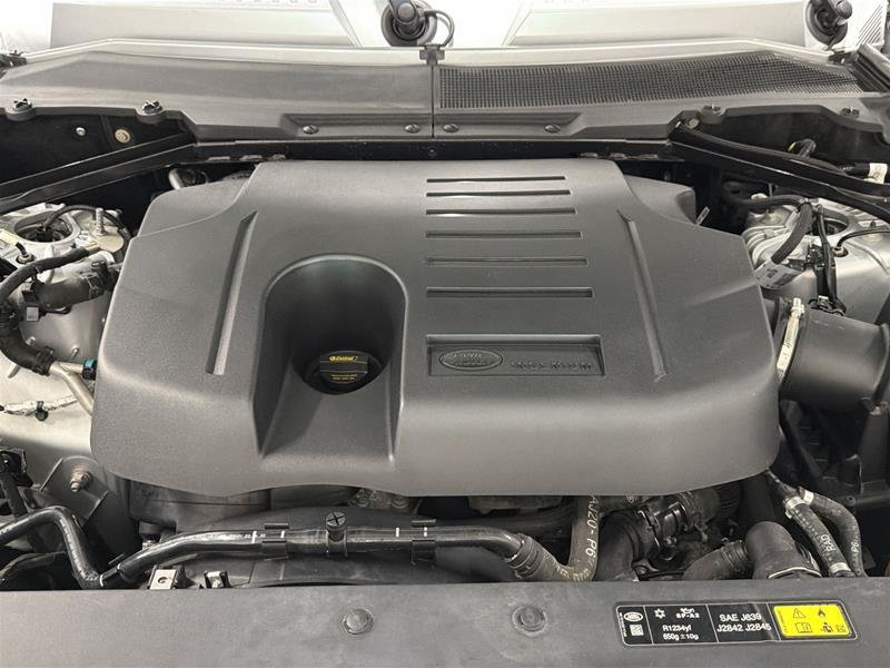 Land Rover Defender 110 P400 SE (2) 2023-18