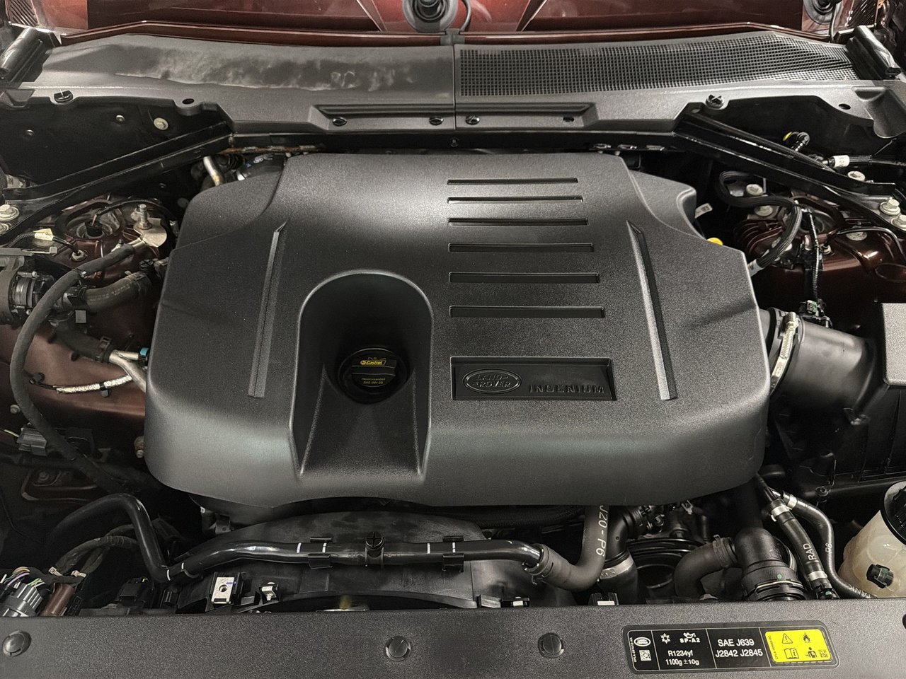 Land Rover Defender 130 P400 First Edition (2) 2023-25