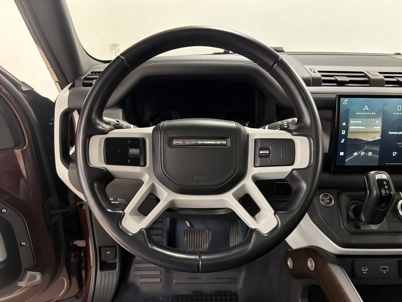 Land Rover Defender 130 P400 First Edition (2) 2023-19