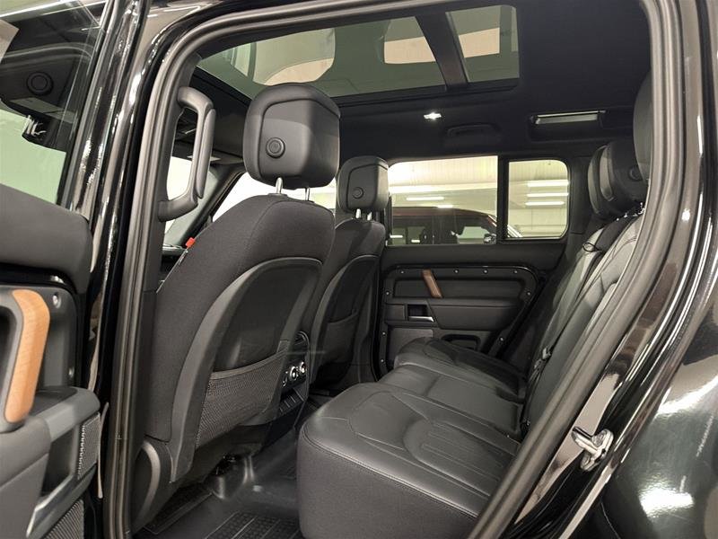 Land Rover Defender 110 P400 X 2023-14