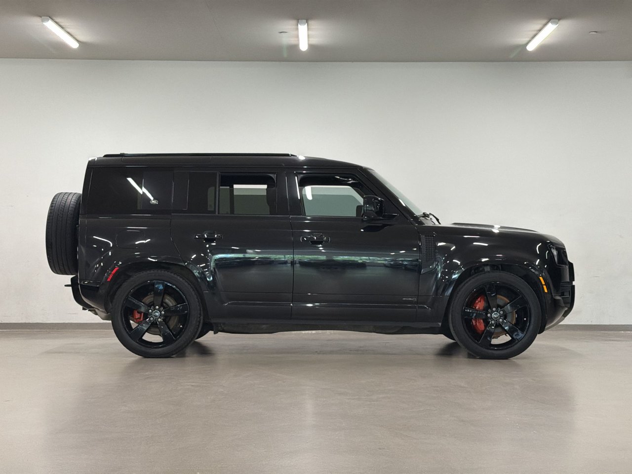 2023 Land Rover Defender 110 P400 X-9